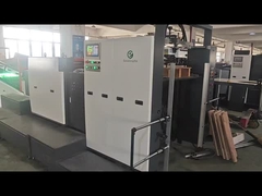 5500PCS/H เครื่องเคลือบ UV สําหรับสติ๊กเกอร์