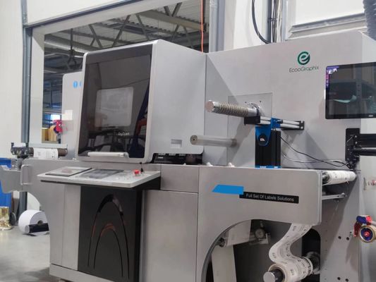 ปั๊มฟอยล์เย็นฉลากดิจิทัลและน้ำยาเคลือบเงาเฉพาะจุด