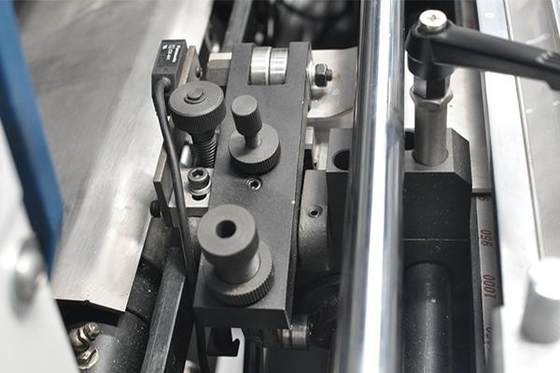 Flatbed Printer เครื่องปั๊มฟอยล์อัตโนมัติและเครื่องตัดไดคัท 1060 X 760mm