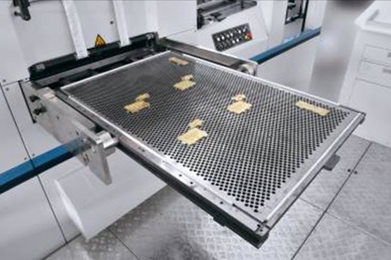 Flatbed Printer เครื่องปั๊มฟอยล์อัตโนมัติและเครื่องตัดไดคัท 1060 X 760mm