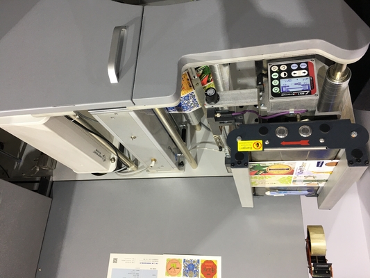 Post Press Digital Label Effect Enhancement Machine สำหรับการปั๊มและการเคลือบเงา