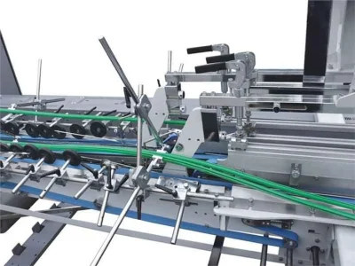 เครื่องทากาวโฟลเดอร์กล่องอัตโนมัติความเร็วสูง Ecoographix สำหรับบรรจุภัณฑ์