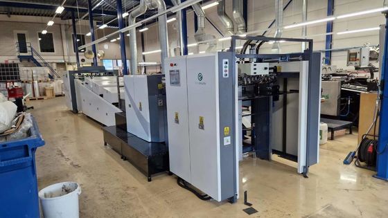 เครื่องเคลือบวานิช UV เฉพาะจุดและโดยรวมความเร็วสูง 1,050 มม