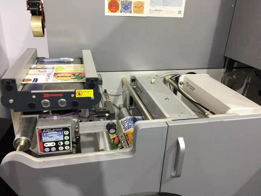เครื่องพิมพ์หมึกดิจิตอล Label Press Cold Stamping And Inkjet Varnish Enhancement เครื่องพิมพ์หมึกดิจิตอล