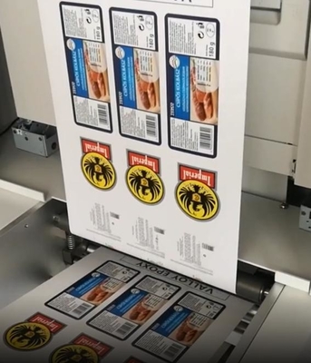 เครื่องพิมพ์สติ๊กเกอร์ดิจิตอล 4 Cmyk Roll-To-Roll ใช้ง่าย