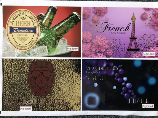 อัตโนมัติดิจิตอล Label การตกแต่งเครื่องยนต์ Foil Stamping And Varnishing การพิมพ์