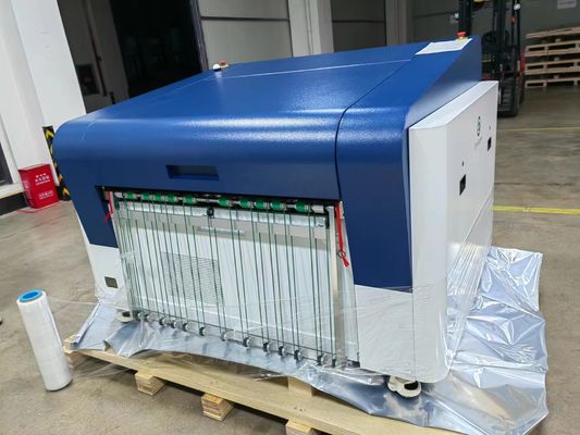 เครื่องผลิตแผ่น CTP อัตโนมัติด้วยอุณหภูมิ 64 ช่องที่มีประสิทธิภาพสูง มีความละเอียด 2400dpi และผลิตแผ่น 28 ใบ/ชั่วโมง