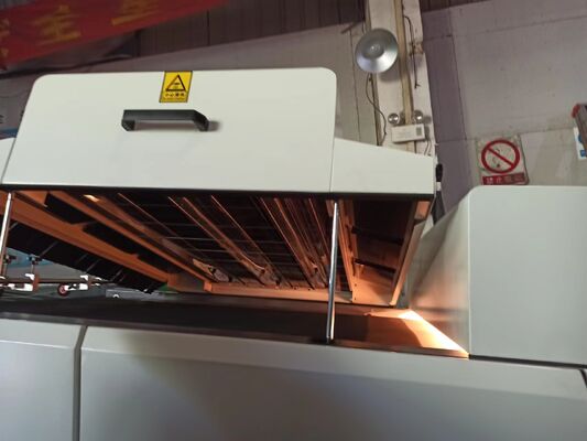 A2 เครื่องเคลือบสี UV Spot