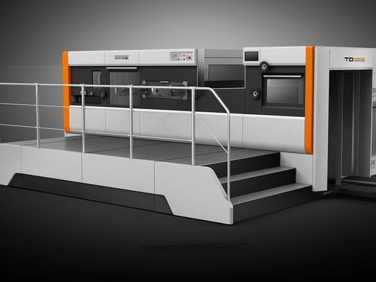 อัตโนมัติฟอยล์ stamping เครื่องตัดเจาะ 7500s / h 46kw
