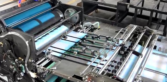 EcooGraphicx เครื่องเคลือบ UV ความเร็วสูง สําหรับหนังสือ โปสเตอร์และสติ๊กเกอร์